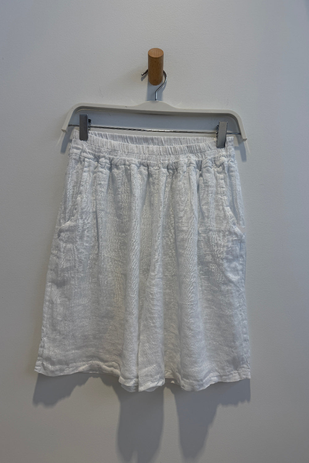 Short Antonella