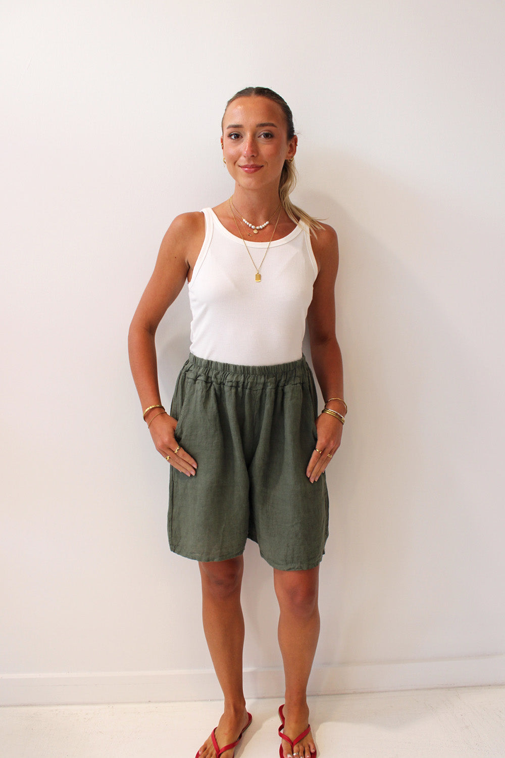 Short Antonella